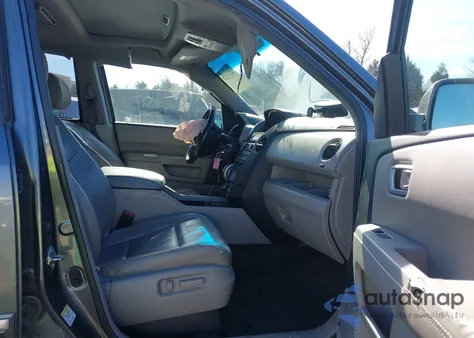 2012 Honda Pilot Touring z USA, uszkodzony, nr VIN 5FNYF4H92CB073386